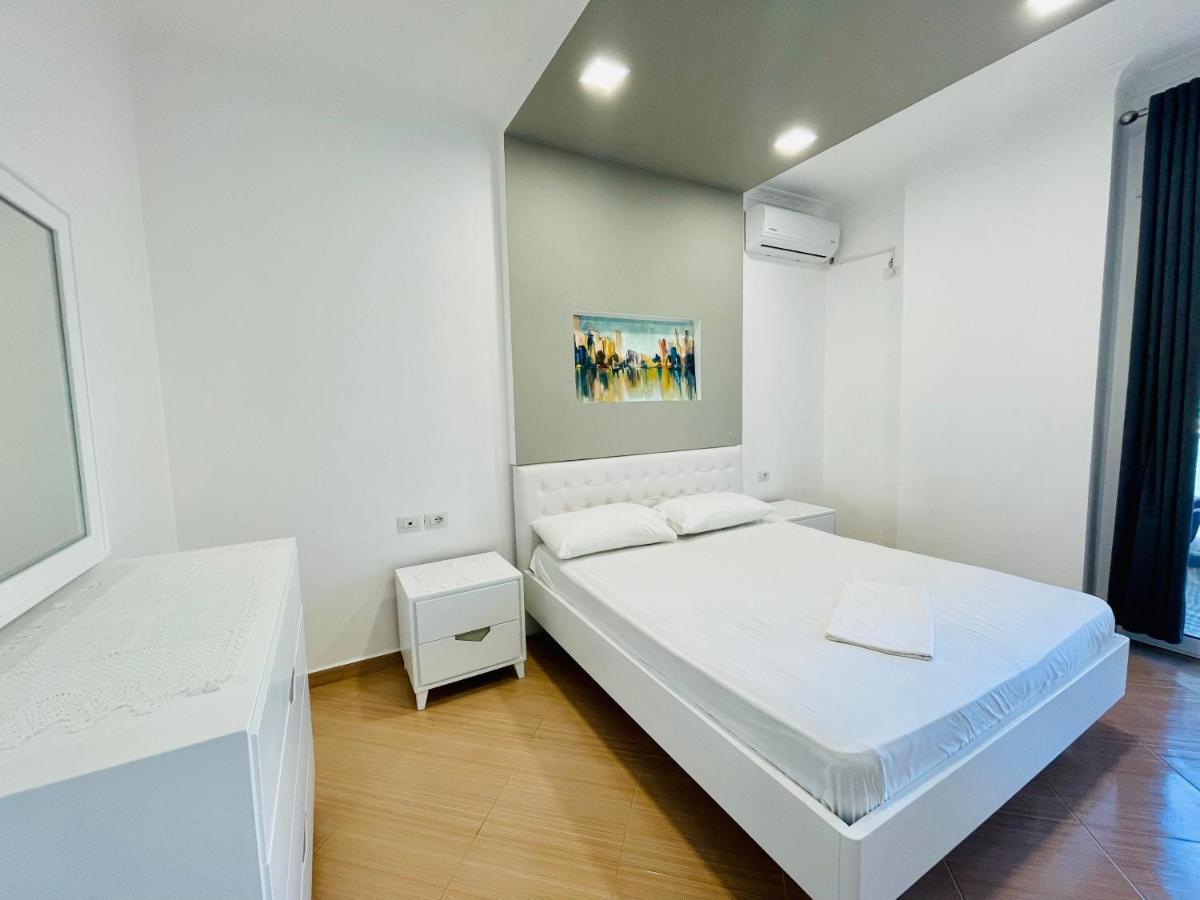 Jico Travel - Bani Apartments Vlorë Eksteriør billede